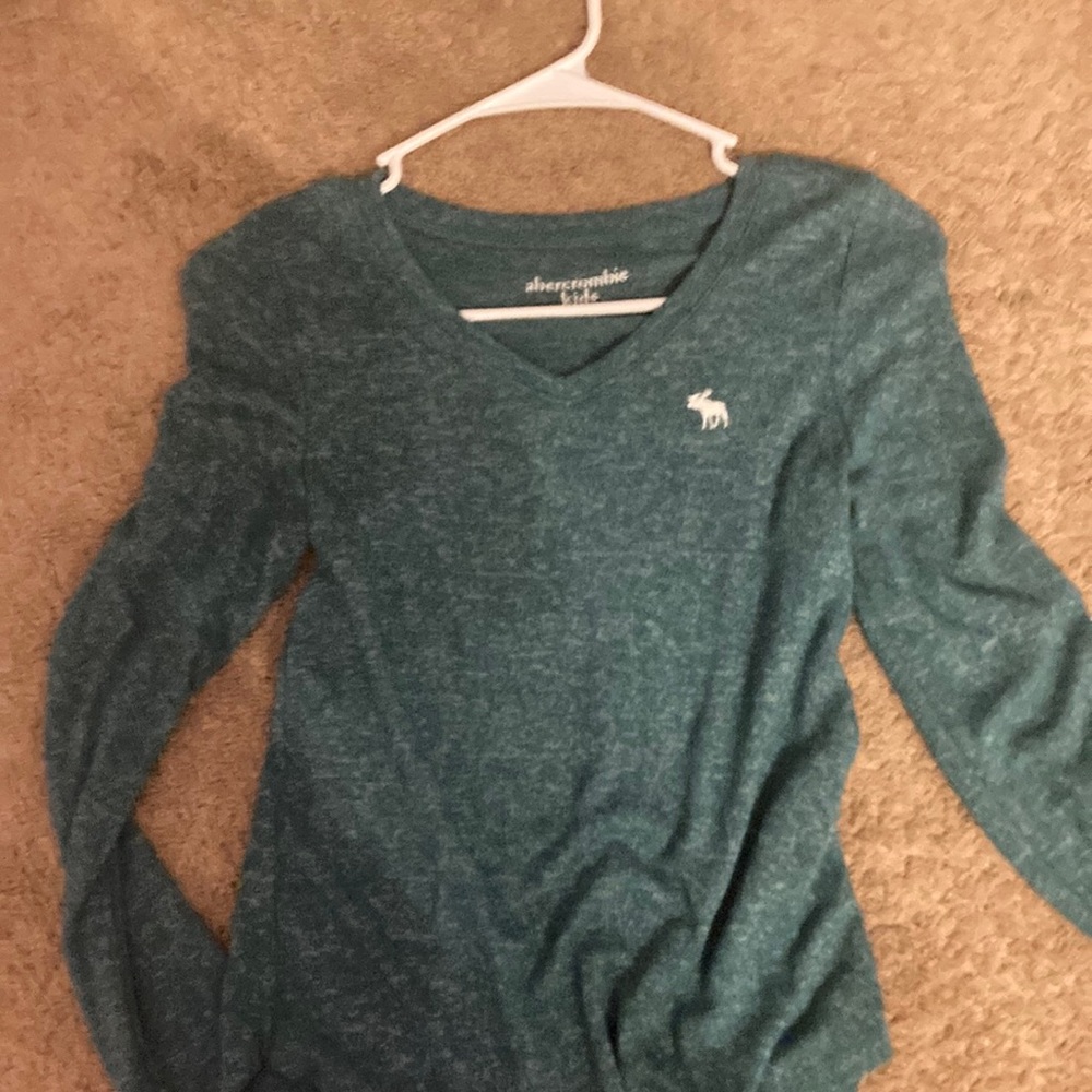 green sweater size 11/12